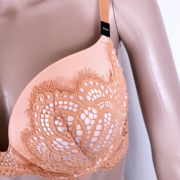 Victoria's Secret Women Lace Bra Size 32DD - NWT - Picture 2 of 5